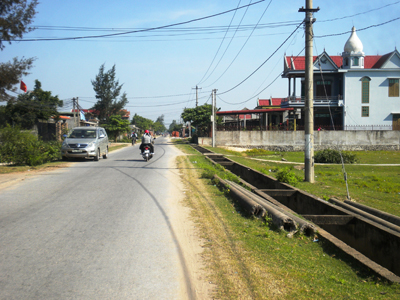 Hệ thống điện, đường, kênh mương ở Quảng Phúc  được đầu tư xây dựng kiên cố.