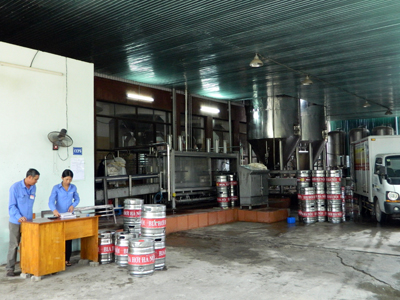 Hệ thống chiếu sáng tại kho bia lạnh của Công ty cổ phần Bia Hà Nội-Quảng Bình được lắp đặt các thiết bị tiêu hao năng lượng ít nhất.