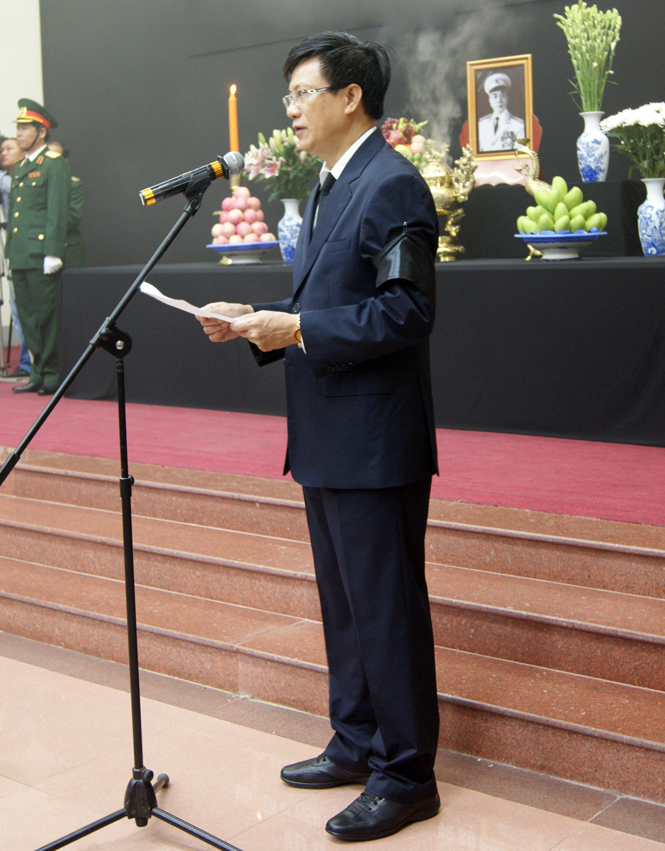 Lễ viếng được bắt đầu bằng nghi thức đọc lời viếng của đồng chí Lương Ngọc Bính, Uỷ viên Trung ương Đảng, Bí thư Tỉnh ủy, Chủ tịch HĐND tỉnh.
