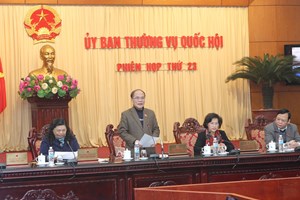 Chủ tịch Quốc hội Nguyễn Sinh Hùng chủ trì và phát biểu khai mạc Phiên họp thứ 23 của Ủy ban Thường vụ Quốc hội khóa XIII. (Ảnh: Nhan Sáng/TTXVN)