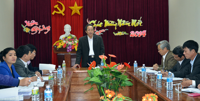 Đồng chí Hoàng Đăng Quang, Phó Bí thư Thường trực Tỉnh ủy, Trưởng đoàn đại biểu Quốc hội tỉnh phát biểu tại buổi giám sát.