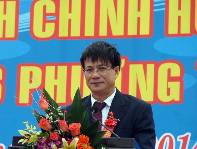 Đồng chí Lương Ngọc Bính, Uỷ viên Trung ương Đảng, Bí thư Tỉnh ủy, Chủ tịch HĐND tỉnh phát biểu tại buổi lễ.
