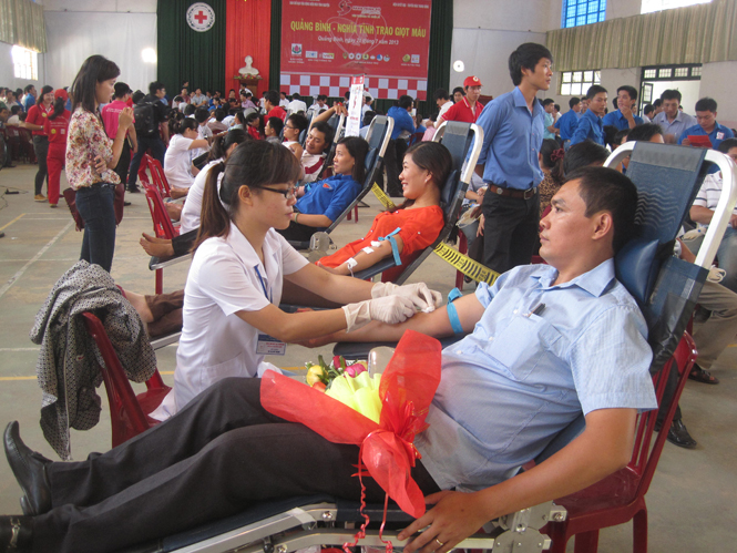 ĐVTN Báo Quảng Bình tham gia phong trào HMTN.