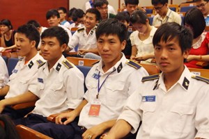 Những sinh viên xuất sắc của các trường đại học, Học viện tham dự cuộc thi Olympic Toán lần thứ XXI. (Ảnh: Trần Lê Lâm - TTXVN)