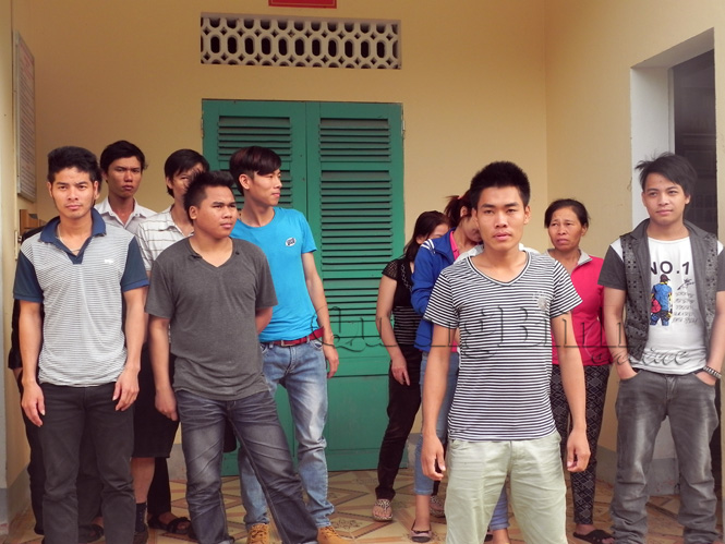 Các đối tượng bị bắt giữ tại CKQT Cha Lo.