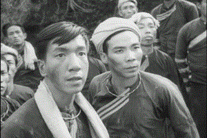 Nghệ sĩ Trịnh Thịnh (trái) trong Vợ chồng A Phủ. (Nguồn: ĐAVN)