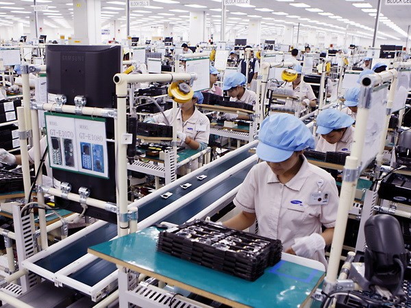 Điện thoại và linh kiện là một trong những nhóm sản phẩm xuất khẩu chủ lực của Việt Nam sang Brazil trong quý 1 vừa qua. (Ảnh: Đức Tám/TTXVN)