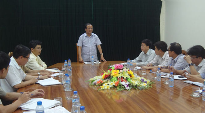 Đồng chí Trần Văn Tuân, UVTV Tỉnh uỷ, Phó Chủ tịch UBND tỉnh phát biểu kết luận tại buổi làm việc.