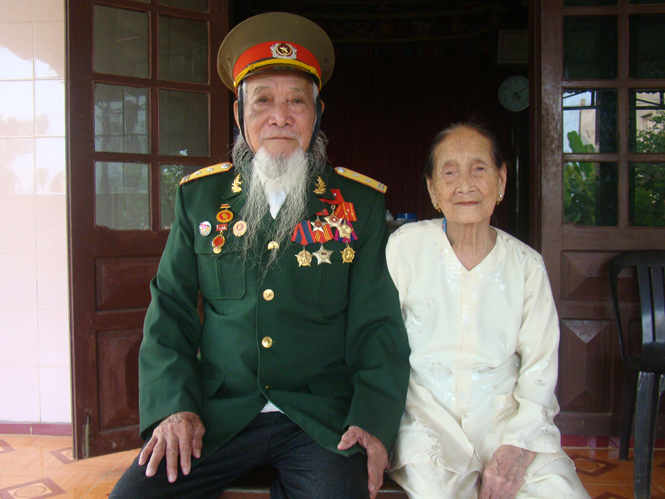 Vợ chồng CCB Hoàng Văn Đồng, Đoàn Thị Ruy.
