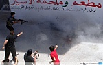 Rúng động với hình ảnh phiến quân Syria xả súng xử tử kẻ thù