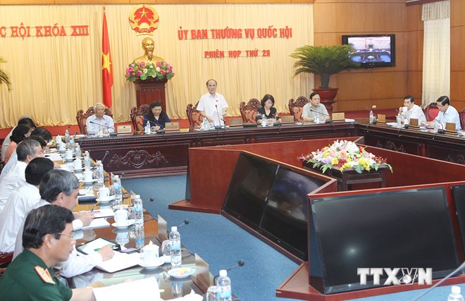 Chủ tịch Quốc hội Nguyễn Sinh Hùng chủ trì và phát biểu khai mạc Phiên họp thứ 29 của Ủy ban Thường vụ Quốc hội khoá XIII. (Ảnh: Nhan Sáng/TTXVN)