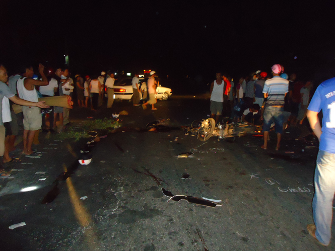 Vụ TNGT nghiêm trọng làm 4 người chết xảy ra ngày 10-7-2014 trên quốc lộ 1A qua địa bàn xã Võ Ninh.