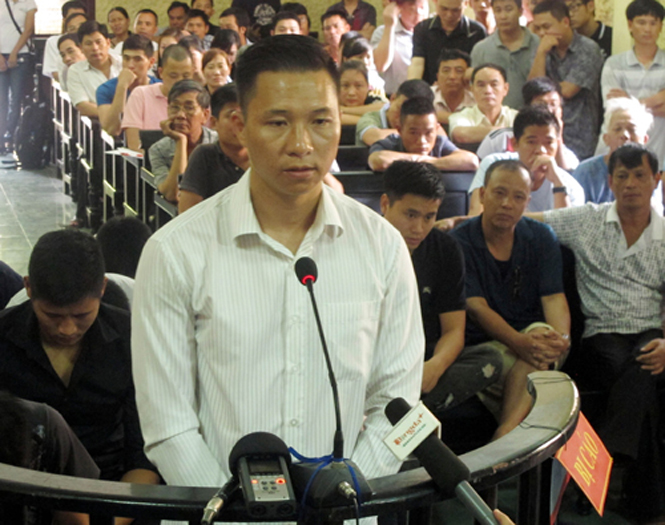  Bị cáo Nguyễn Mạnh Dũng tại phiên tòa. Ảnh: Văn Đạt - TTXVN