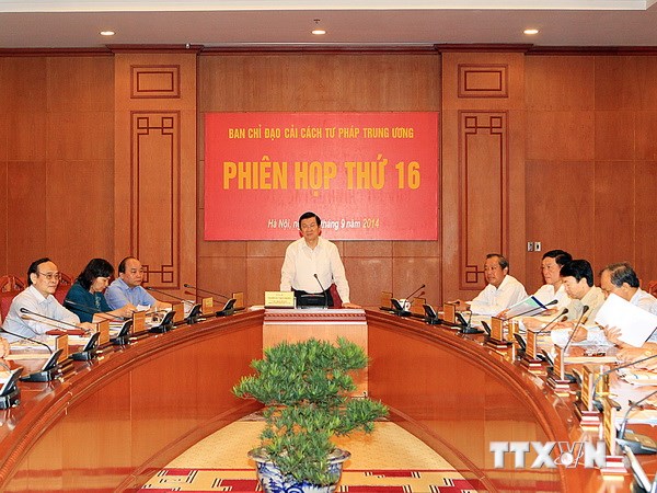 Chủ tịch nước Trương Tấn Sang chủ trì Phiên họp thứ 16 Ban chỉ đạo cải cách Tư pháp Trung ương. (Ảnh: Nguyễn Khang/TTXVN)