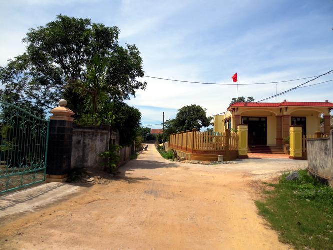 Thôn Nam Phú vẫn chưa có nhà văn hóa thôn, do đó, xã Quang Phú (TP Đồng Hới) vẫn chưa đáp ứng tiêu chuẩn xã đạt chuẩn văn hóa nông thôn mới theo Thông tư 17.