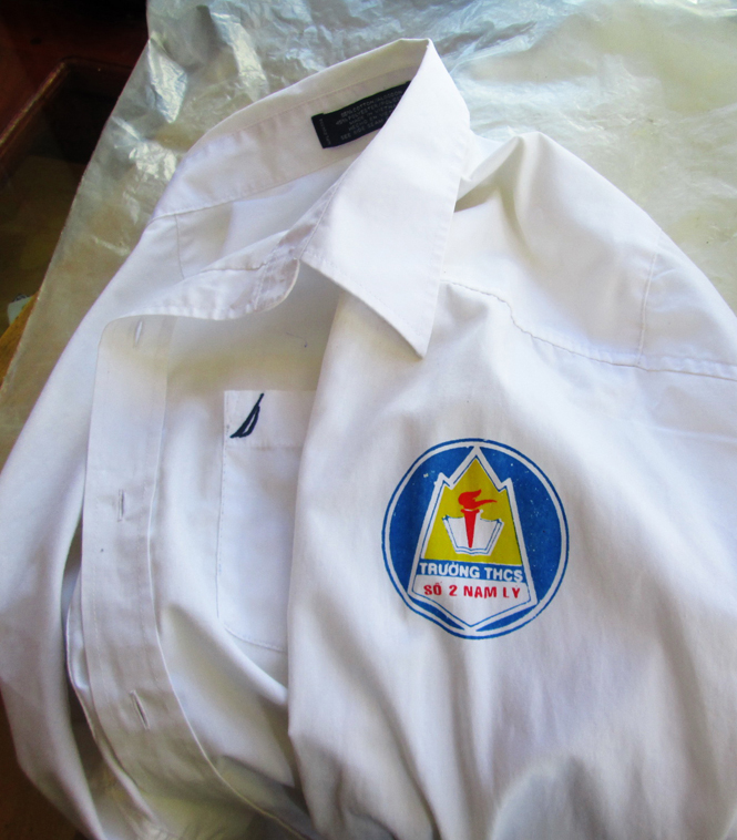 Áo đồng phục trong năm học 2013-2014 của học sinh Trường THCS số 2 Nam Lý.