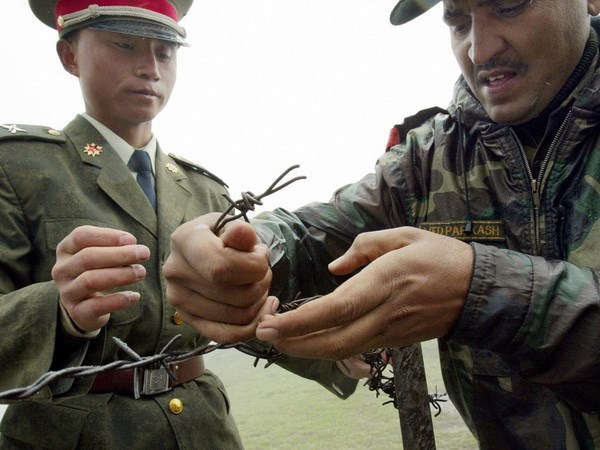 Quân đội Trung Quốc và Ấn Độ tại biên giới hai nước. (Nguồn: AFP/Getty Images)