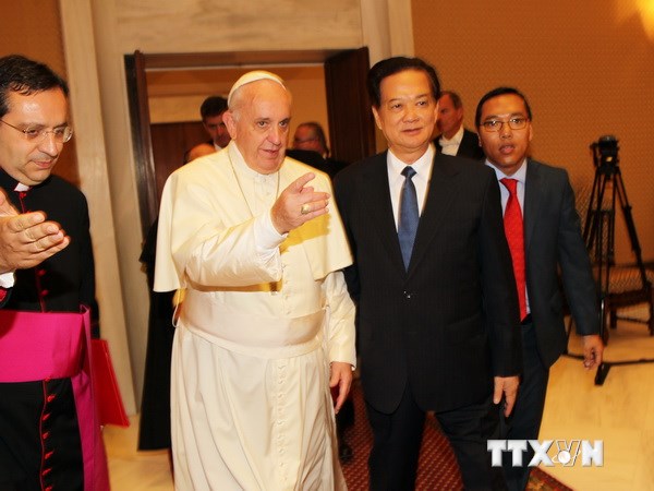 Thủ tướng Nguyễn Tấn Dũng hội kiến với Giáo hoàng Francis. (Ảnh: Đức Tám/TTXVN)