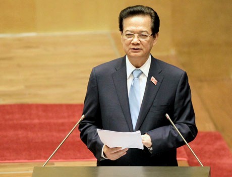 Thủ tướng Nguyễn Tấn Dũng trình bày Báo cáo tình hình kinh tế-xã hội năm 2014 và nhiệm vụ năm 2015 tại kỳ họp thứ 8 Quốc hội khóa XIII (ngày 20-10)