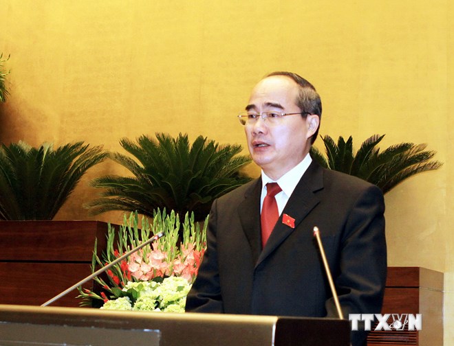 Chủ tịch Ủy ban Trung ương Mặt trận Tổ quốc Việt Nam Nguyễn Thiện Nhân trình bày Báo cáo tổng hợp ý kiến, kiến nghị của cử tri. (Ảnh: Nguyễn Dân/TTXVN)