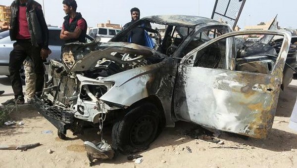 Chiếc xe cài bom phát nổ tại Tobruk. (Nguồn: Reuters)