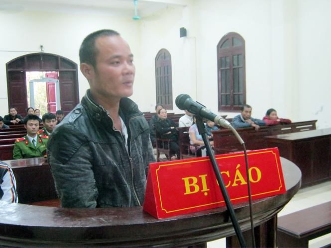 Bị cáo Võ Hùng Toản được cả làng cả tổng, cả Trưởng thôn, lẫn Trưởng Ban công tác Mặt trận thôn xin tòa án cấp phúc thẩm xem xét giảm nhẹ hình phạt.