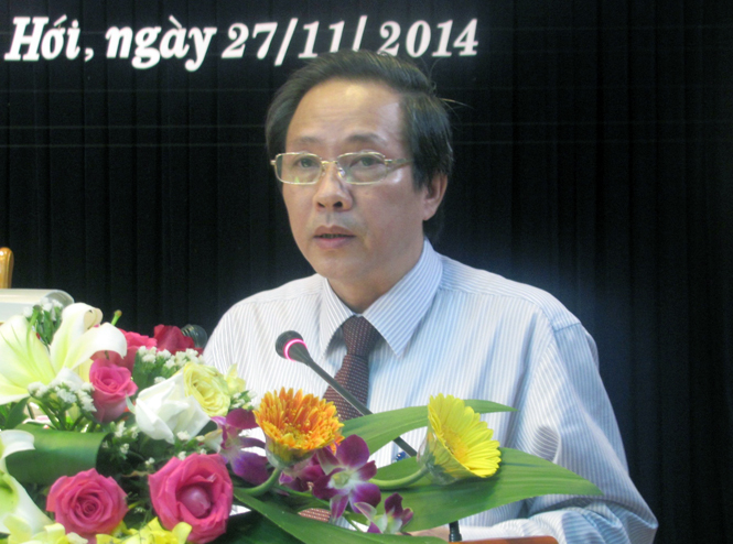 Đồng chí Hoàng Đăng Quang, Phó Bí thư Thường trực Tỉnh ủy, Trưởng đoàn đại biểu Quốc hội tỉnh phát biểu kết luận hội nghị.