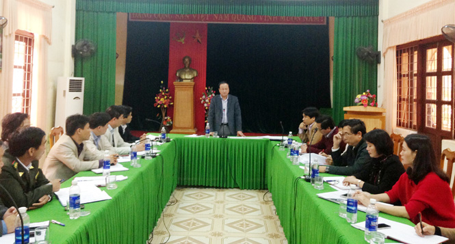 Đồng chí Trần Văn Tuân, Ủy viên Thường vụ Tỉnh ủy, Phó Chủ tịch UBND tỉnh phát biểu ý kiến chỉ đạo tại buổi làm việc.