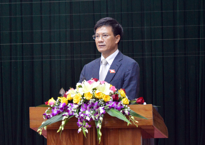 Đồng chí Lương Ngọc Bính, Uỷ viên Trung ương Đảng, Bí thư Tỉnh ủy, Chủ tịch HĐND tỉnh phát biểu bế mạc kỳ họp.
