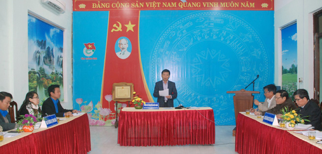 Đồng chí Nguyễn Hữu Hoài, Phó Bí thư Tỉnh ủy, Chủ tịch UBND tỉnh phát biểu chỉ đạo tại buổi làm việc.