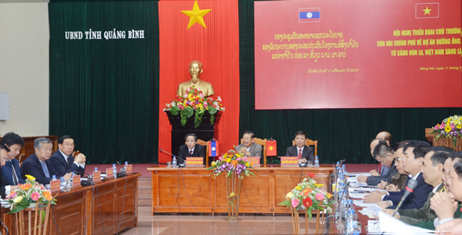 Lãnh đạo tỉnh Quảng Bình tiếp và làm việc với Phó Thủ tướng Chính phủ Lào Somsavat Lengsavad.