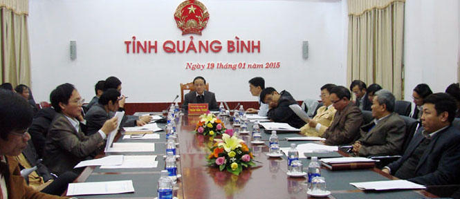Đồng chí Trần Văn Tuân, UVTV Tỉnh ủy, Phó Chủ tịch UBND tỉnh chủ trì hội nghị tại điểm cầu tỉnh Quảng Bình.