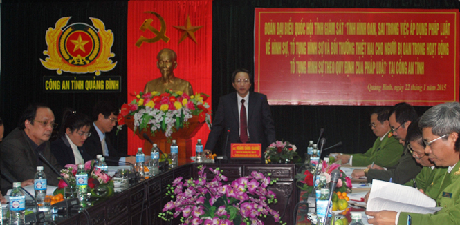 Đồng chí Hoàng Đăng Quang, Phó Bí thư Thường trực Tỉnh ủy, Trưởng đoàn đại biểu Quốc hội tỉnh, phát biểu kết luận tại buổi giám sát.