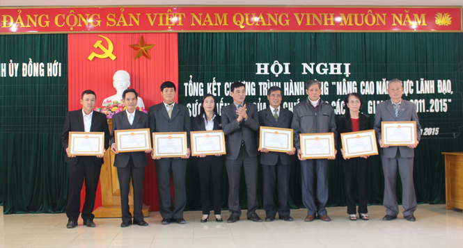 Các chi bộ đảng cơ sở đạt danh hiệu TSVM được Thành ủy tuyên dương năm 2014.