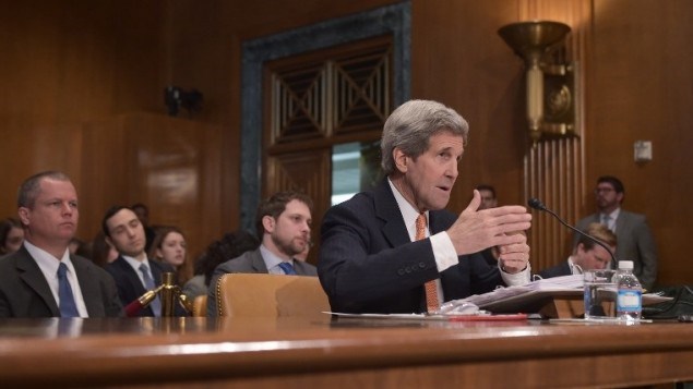 Ngoại trưởng Mỹ John Kerry trong phiên điều trần trước Thượng viện Mỹ ngày 24-2-2015. (Nguồn: timesofisrael.com)