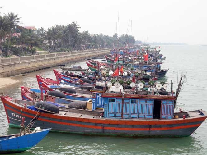 Đội tàu cá xã Bảo Ninh chuẩn bị ra khơi.