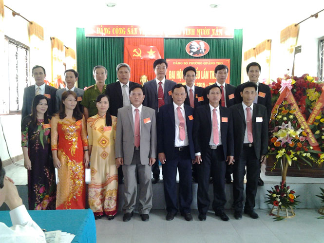 Ban chấp hành Đảng bộ phường Quảng Thọ khoá XXIV, nhiệm kỳ 2015-2020 ra mắt đại hội