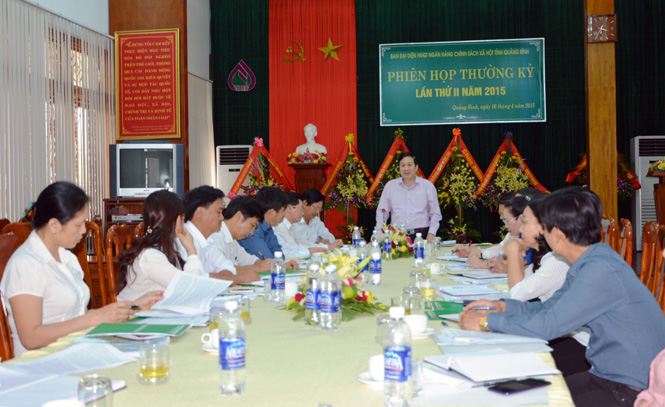 Đồng chí Nguyễn Xuân Quang, Ủy viên Thường vụ Tỉnh ủy, Phó Chủ tịch Thường trực UBND tỉnh phát biểu ý kiến chỉ đạo hội nghị.