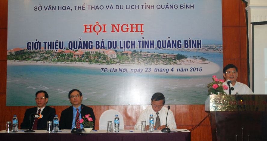 Đồng chí Trần Tiến Dũng, TUV, Phó Chủ tịch UBND tỉnh Quảng Bình, phát biểu tại hội nghị.