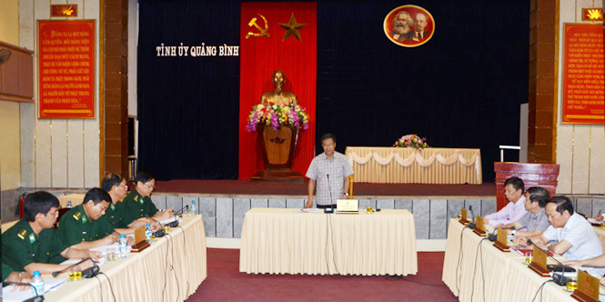 Đồng chí Lương Ngọc Bính, Uỷ viên Trung ương Đảng, Bí thư Tỉnh ủy, Chủ tịch HĐND tỉnh phát biểu kết luận hội nghị.