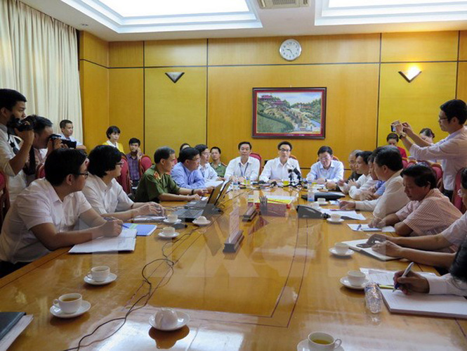 Phó Thủ tướng Vũ Đức Đam phát biểu tại buổi làm việc với Ban chỉ đạo kỳ thi Trung học phổ thông quốc gia 2015 thành phố Hà Nội. (Ảnh: Văn Cảnh/TTXVN)
