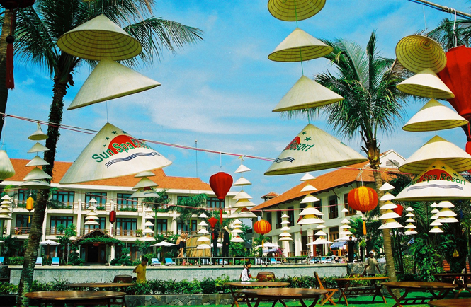 Sun Spa Resort Mỹ Cảnh-Bảo Ninh (Đồng Hới) là nơi nghỉ dưỡng khá lý thú đối với du khách. Ảnh: T.H