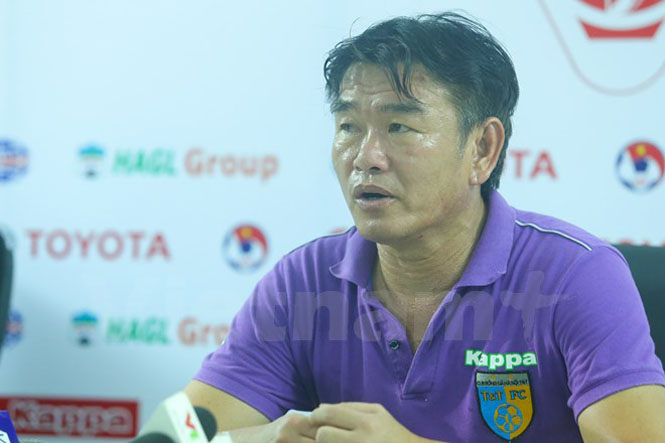 Huấn luyện viên Phan Thanh Hùng tự tin hướng tới chiến thắng tiếp theo. (Ảnh: Minh Chiến/Vietnam+)