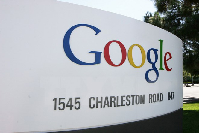 Biểu tượng của Tập đoàn mạng Google tại trụ sở ở thung lũng Silicon, phía nam San Francisco. (Ảnh: AFP/TTXVN)