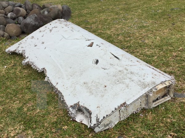 Mảnh vỡ máy bay được xác nhận của MH370 được tìm thấy trên đảo Reunion ngày 29-7. (Nguồn: THX/TTXVN)