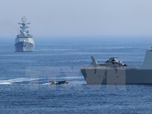 Tàu của hải quân Trung Quốc. (Nguồn: THX-TTXVN)