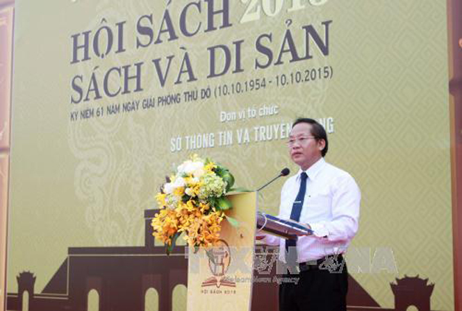 Ông Trương Minh Tuấn, Thứ trưởng Bộ Thông tin và Truyền thông phát biểu tại Hội sách Hà Nội 2015. Ảnh: Minh Quyết – TTXVN