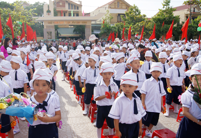 Trường tiểu học Đồng Phú, một điển hình trong phong trào thi đua “Hai tốt” của ngành Giáo dục tỉnh.