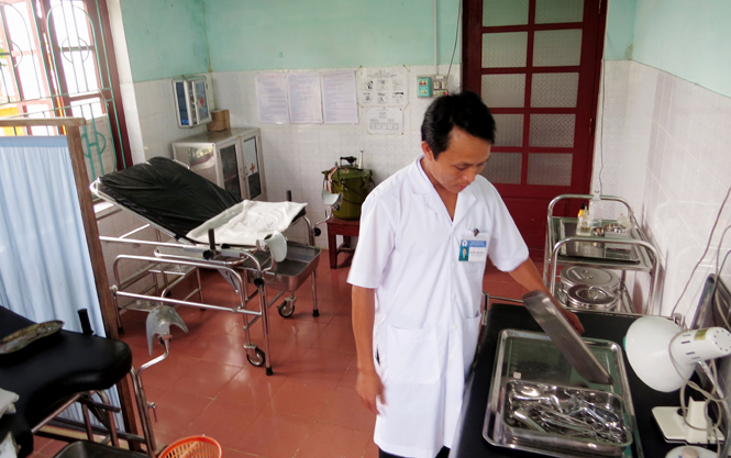 Các trạm y tế đều được trang bị đầy đủ các thiết bị nhằm thực hiện tốt công tác chăm sóc sức khỏe cho nhân dân.