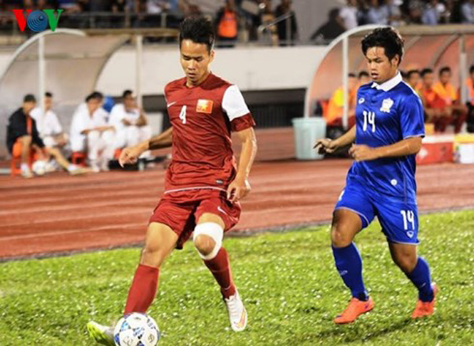  U21 Việt Nam đánh bại người Thái để giành vé bán kết giải U21 báo Thanh niên. (Ảnh: Bích Thùy)